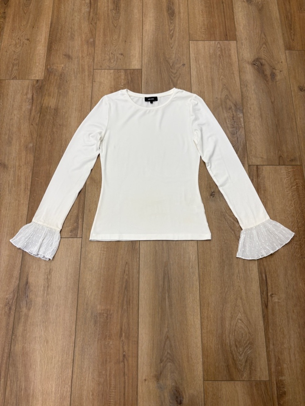 🌟ME+EM🌟 LONG SLEEVE CREW NECK TEE W. PLEATED BELL CUFFS WHITE SZ 6